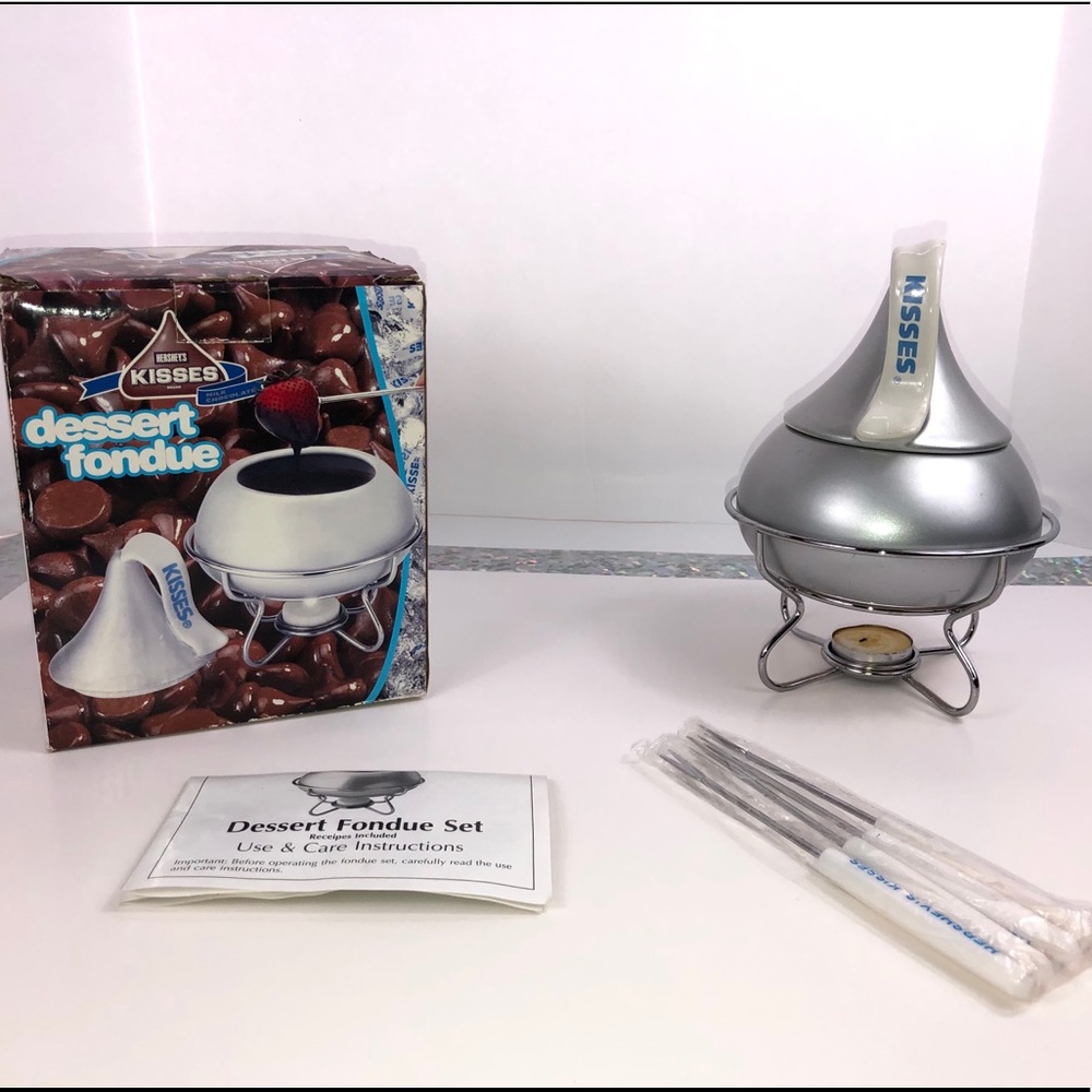 Hershey’s KISSES Dessert Fondue